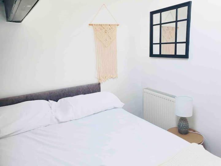 Cosy Top Floor Flat! Self Check-In & Free Parking Apartment Blackpool Exterior photo