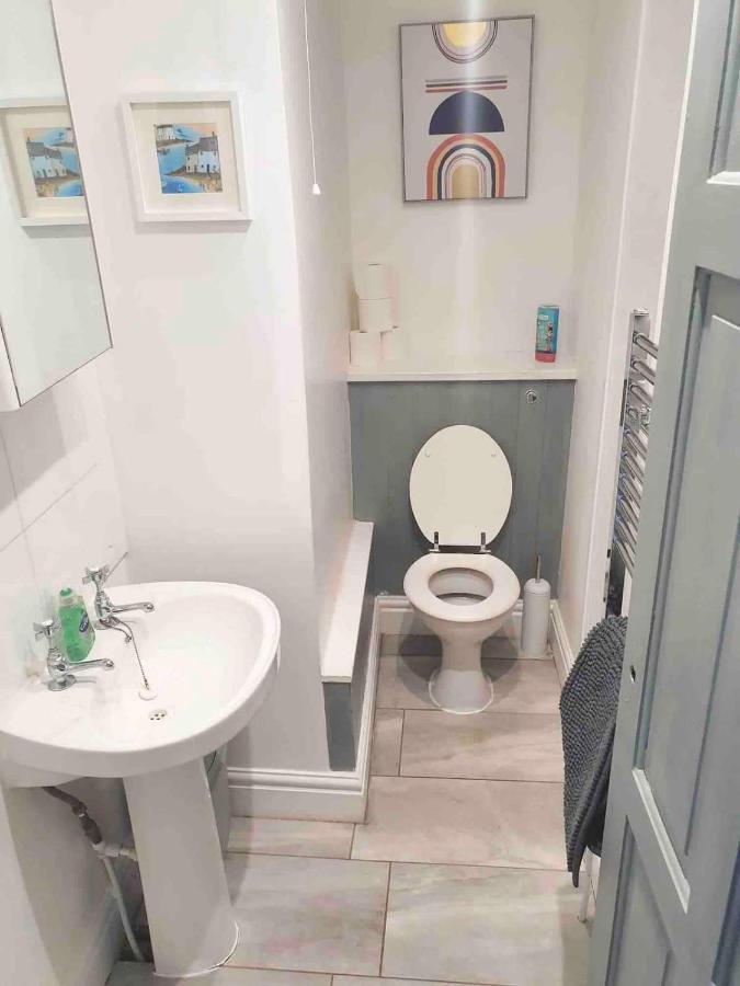 Cosy Top Floor Flat! Self Check-In & Free Parking Apartment Blackpool Exterior photo